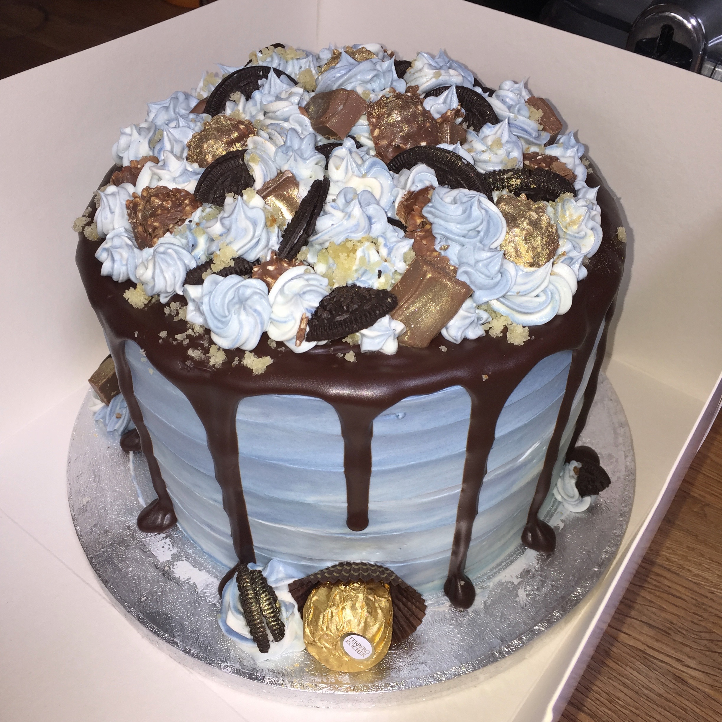 The FererronBlue Cake